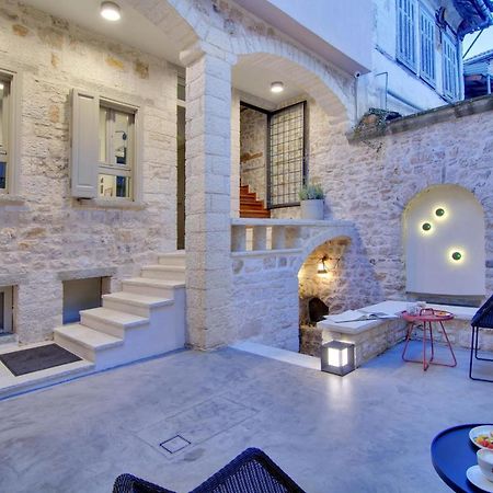 Hotel Boulgari Ioannina Buitenkant foto