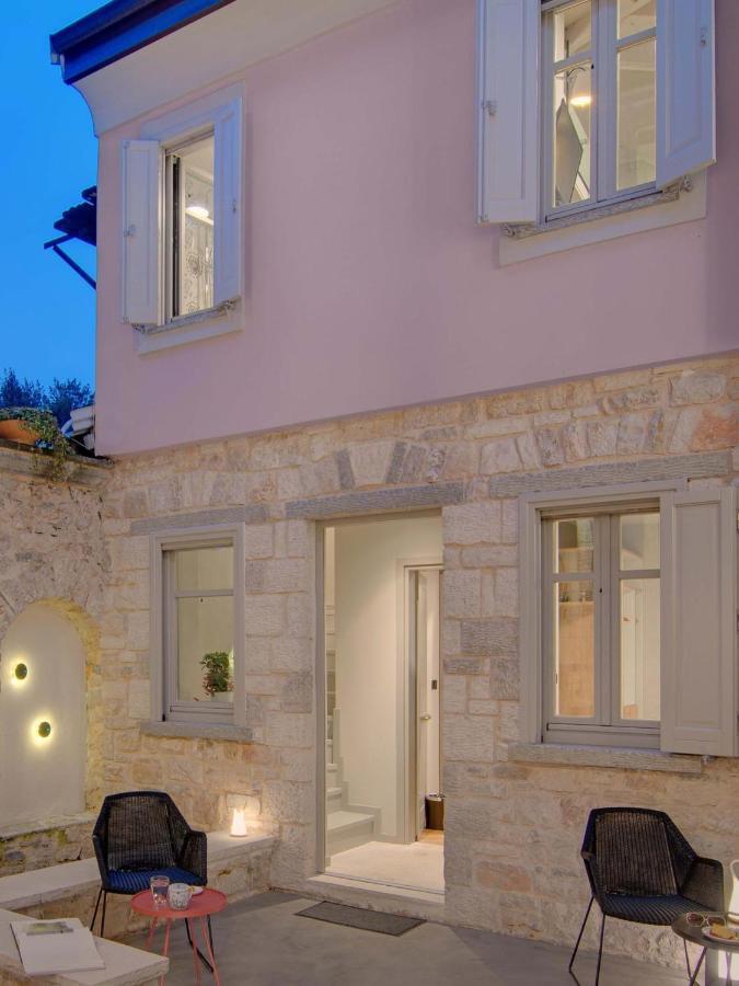 Hotel Boulgari Ioannina Buitenkant foto