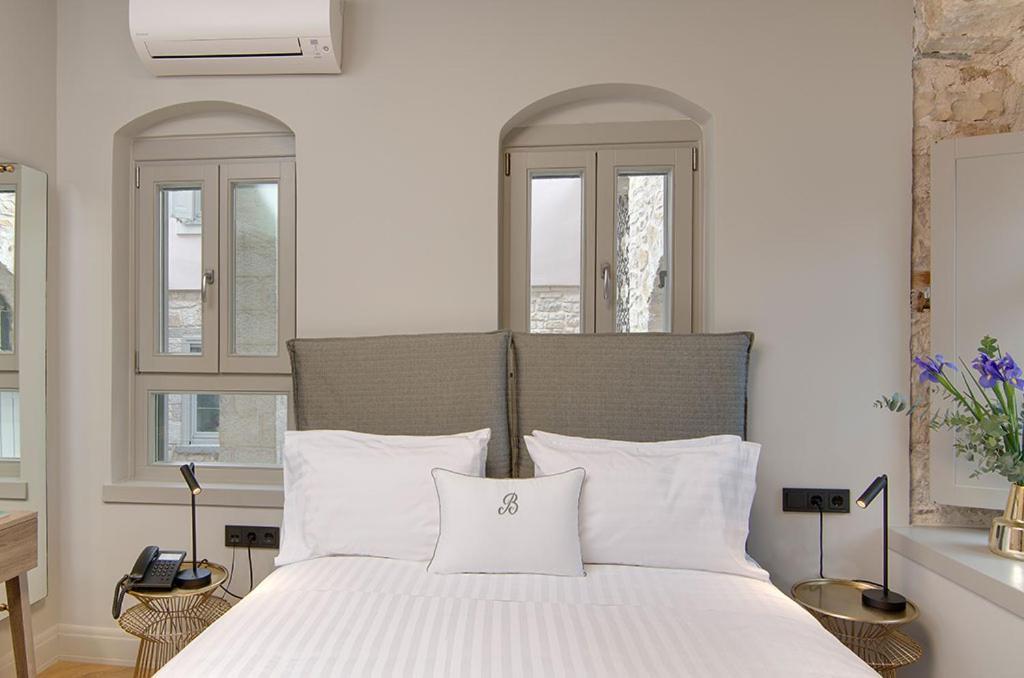 Hotel Boulgari Ioannina Buitenkant foto