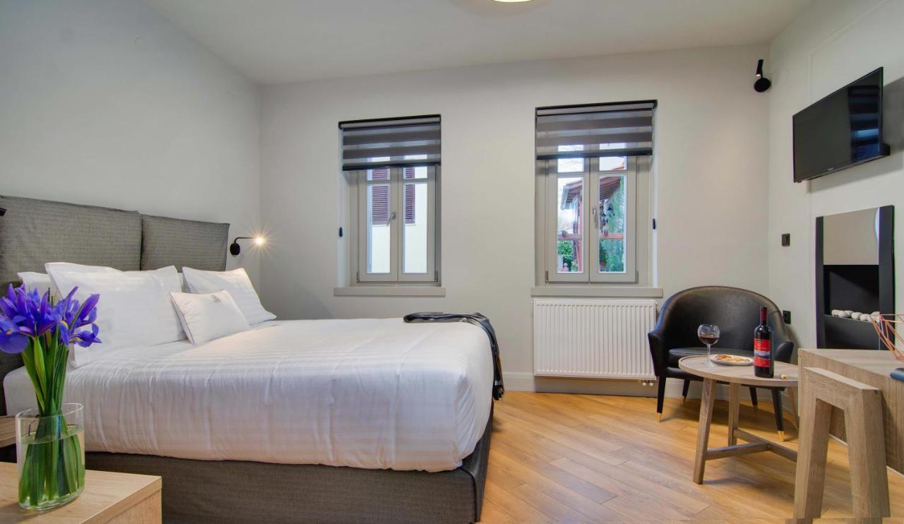Hotel Boulgari Ioannina Buitenkant foto