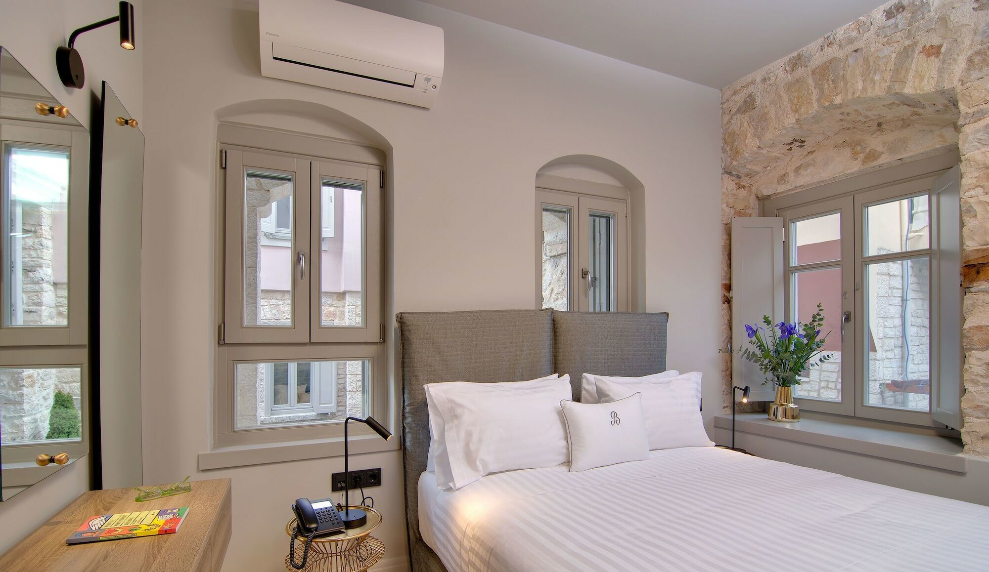 Hotel Boulgari Ioannina Buitenkant foto